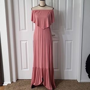 🎈2/$28🎈Elegant Comfort Off Shoulder Maxi Dress sz Medium In Pink